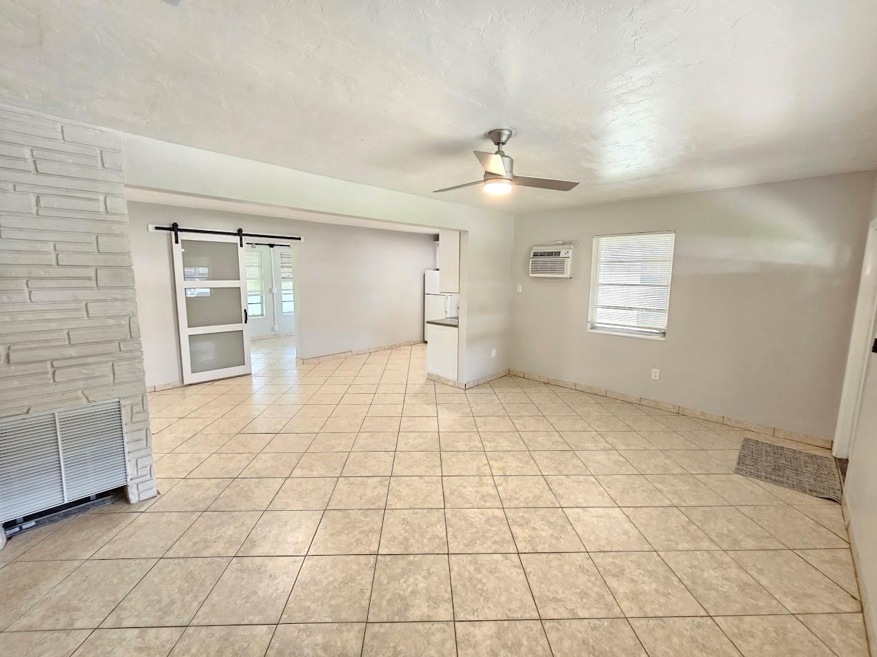 6788 SW 27th Ct