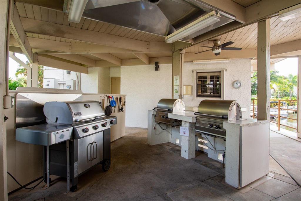 CIRCLE BAY YACHT CLUB CONDO I II III - Residential