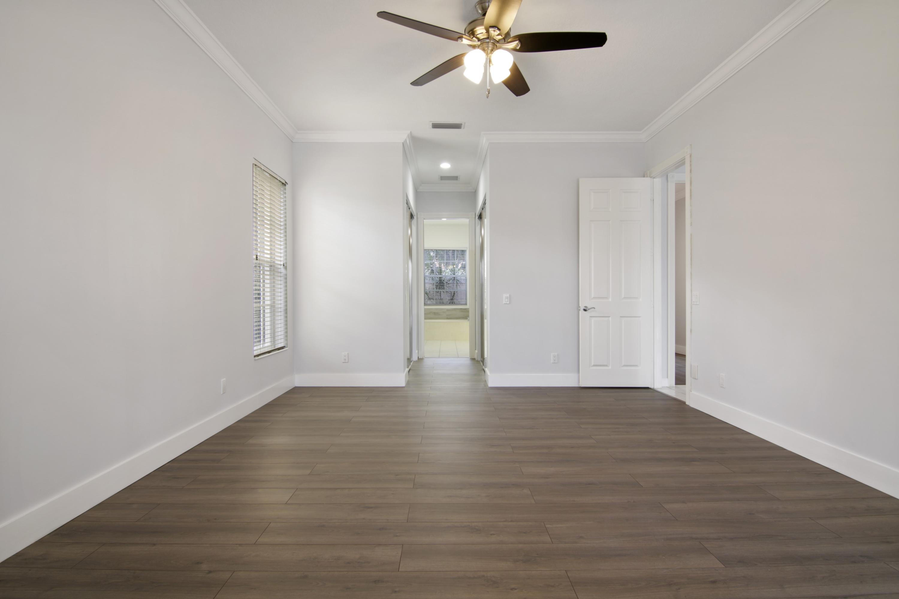 RIVERWALK - Residential