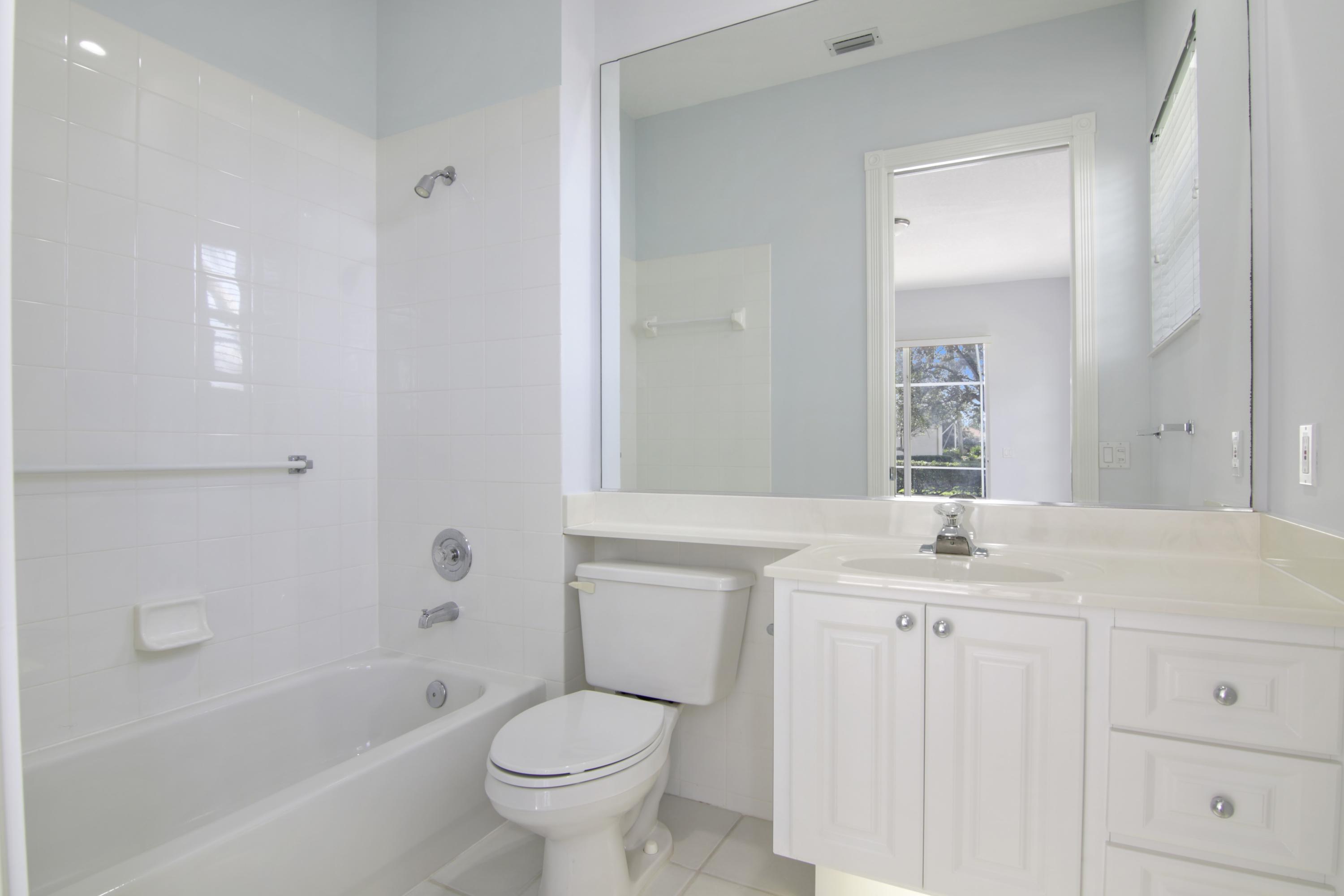 RIVERWALK - Residential