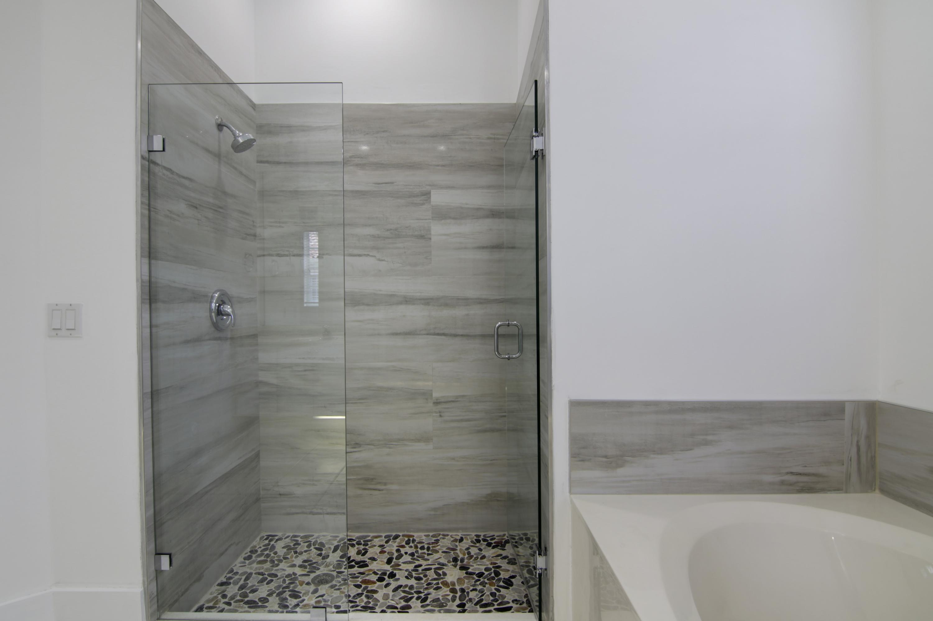 RIVERWALK - Residential