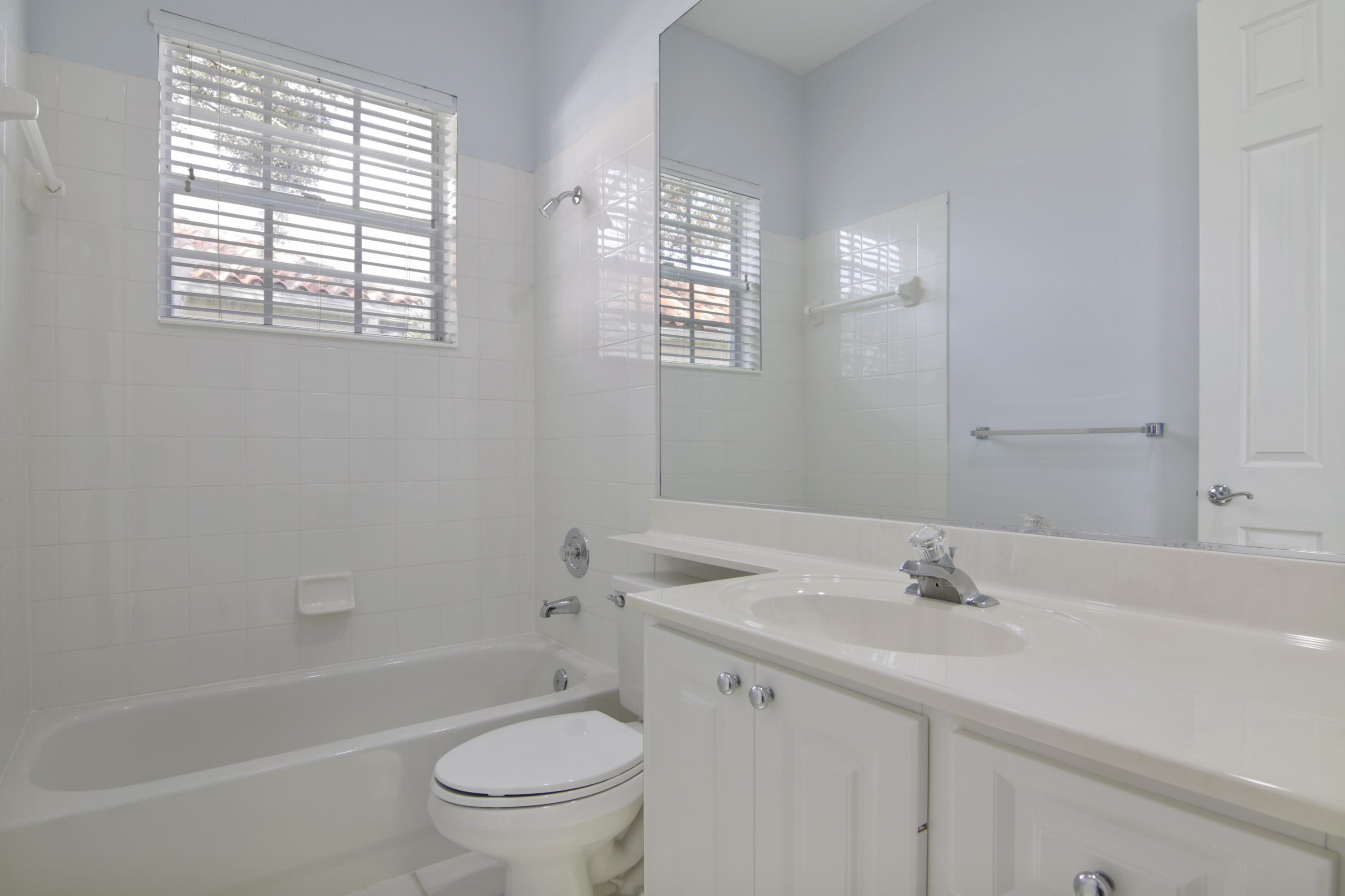 RIVERWALK - Residential