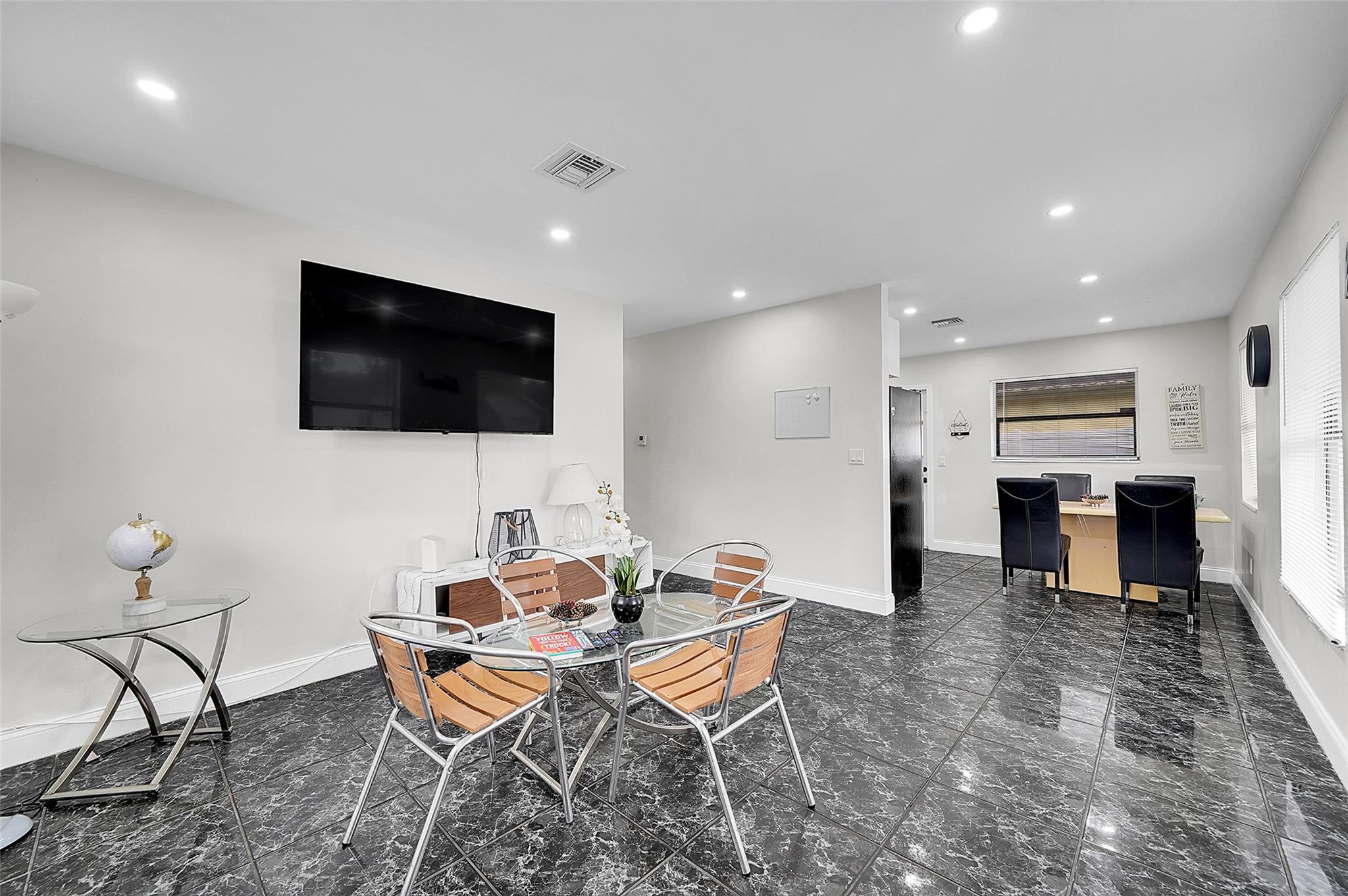 Washington Park First Add - Residential Lease