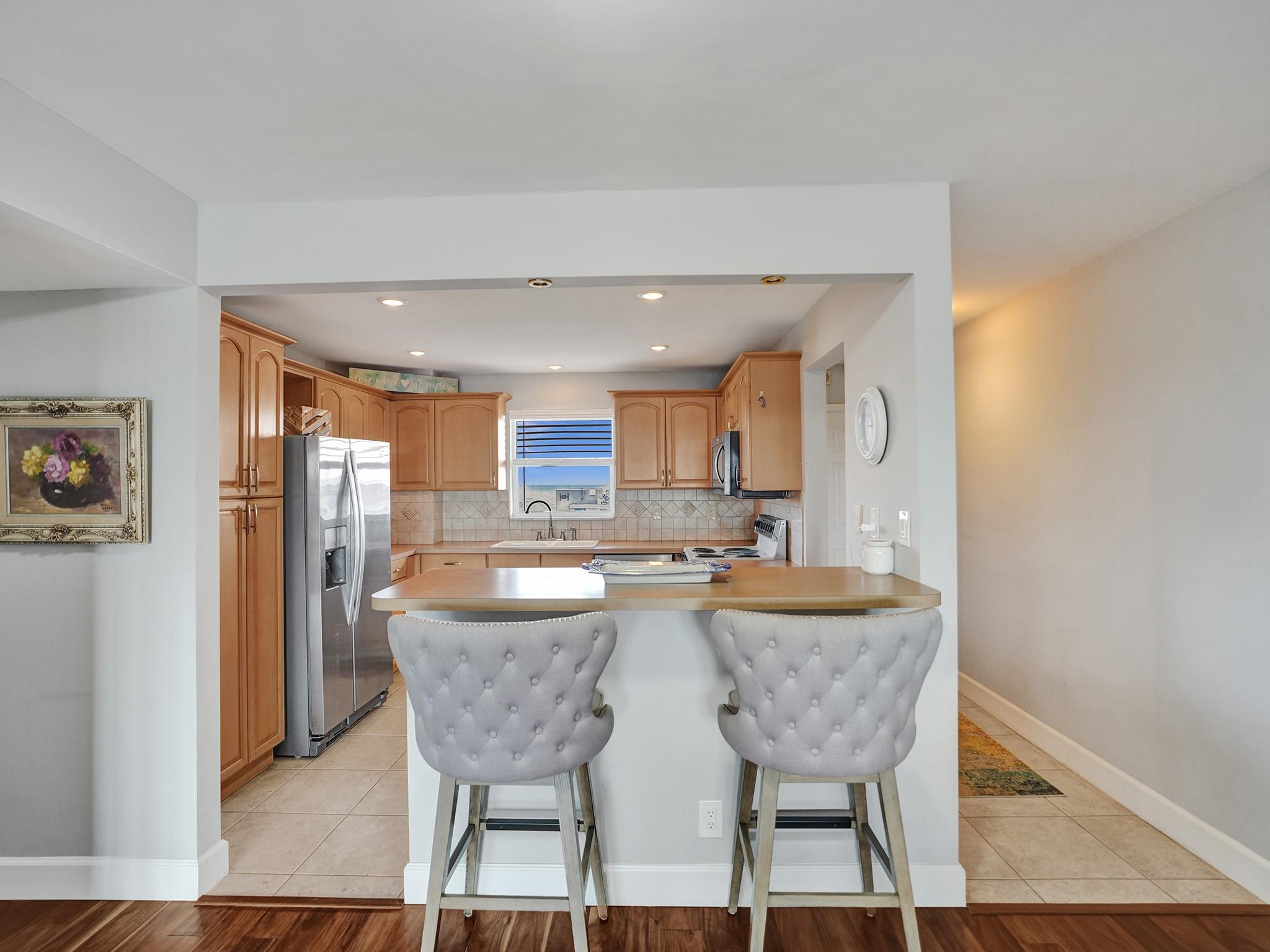 1160 Hillsboro Mile 803