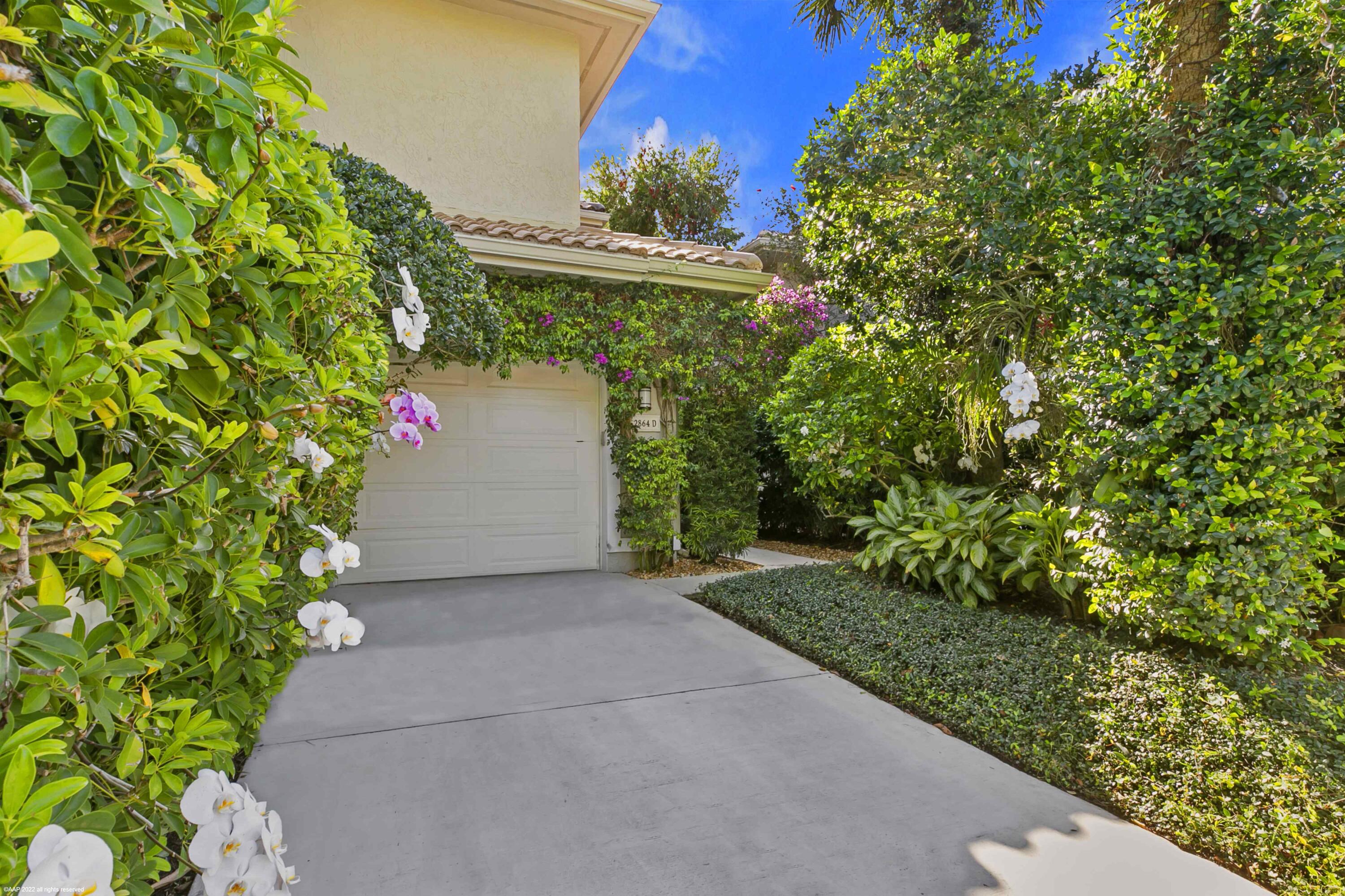 OAK TREE VILLAS CONDO - Residential