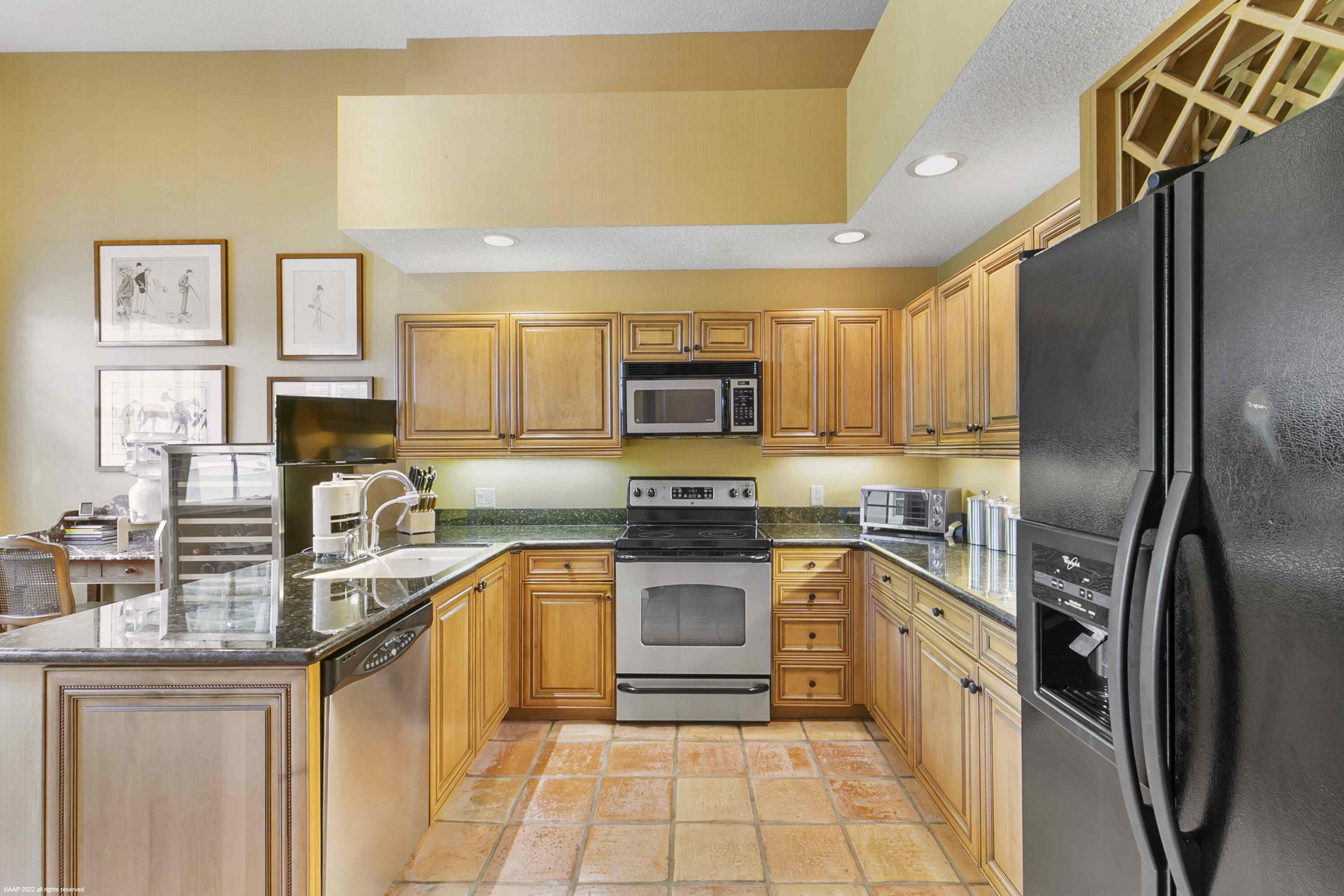 OAK TREE VILLAS CONDO - Residential