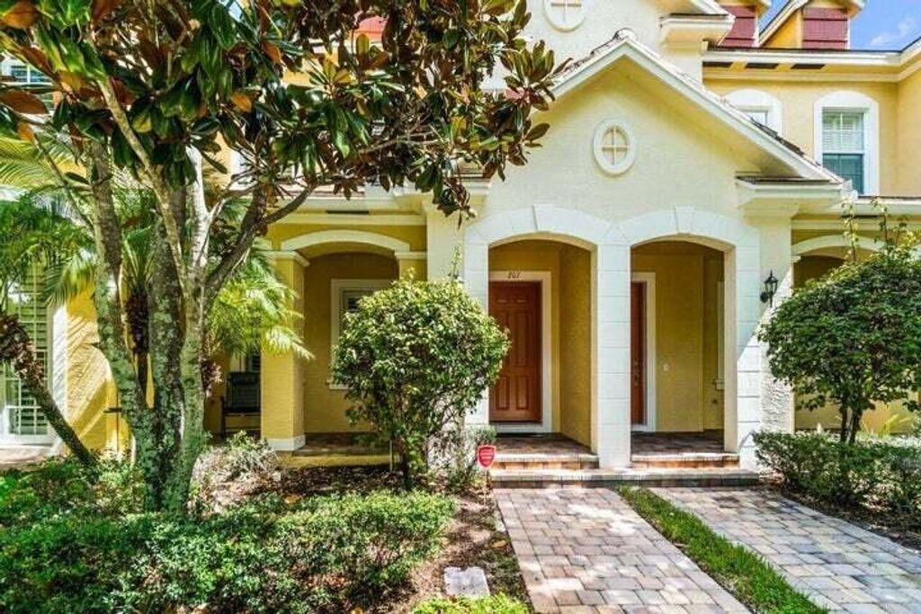 Photo of 207 Edenberry Avenue, Jupiter, FL 33458 (MLS # B26011679)