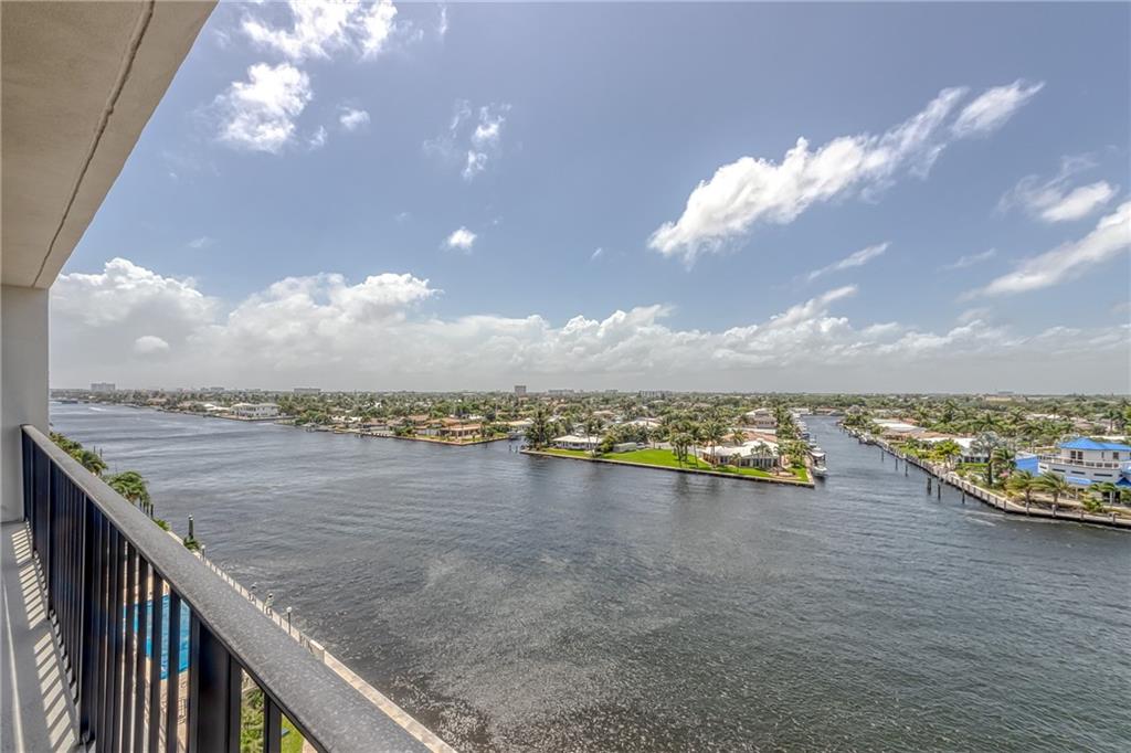 Silver Thatch Intracoasta - Residential