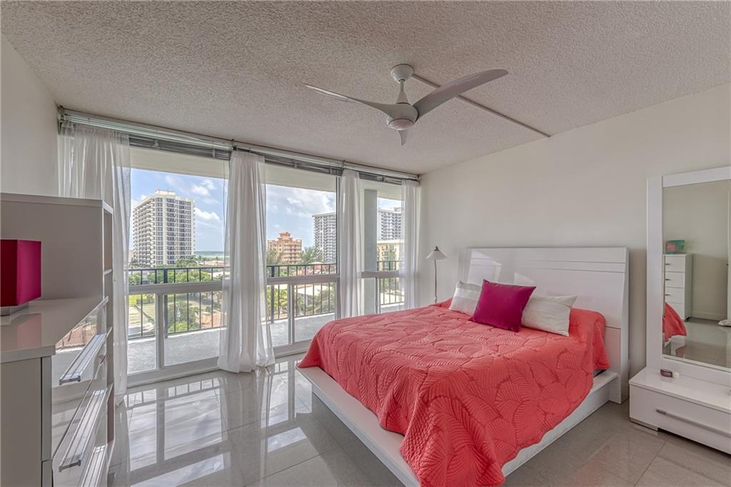 Silver Thatch Intracoasta - Residential