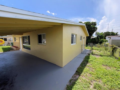 Tiny photo for 2530 NW 26th Court, Oakland Park, FL 33311 (MLS # B26077734)