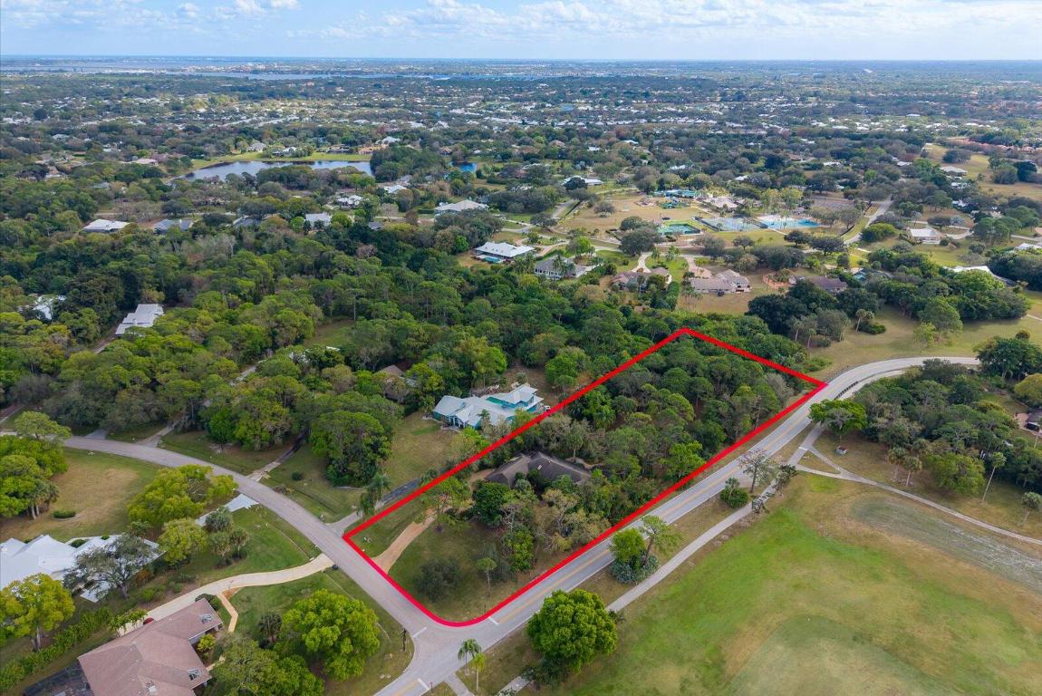 1995 SW Saint Andrews Drive