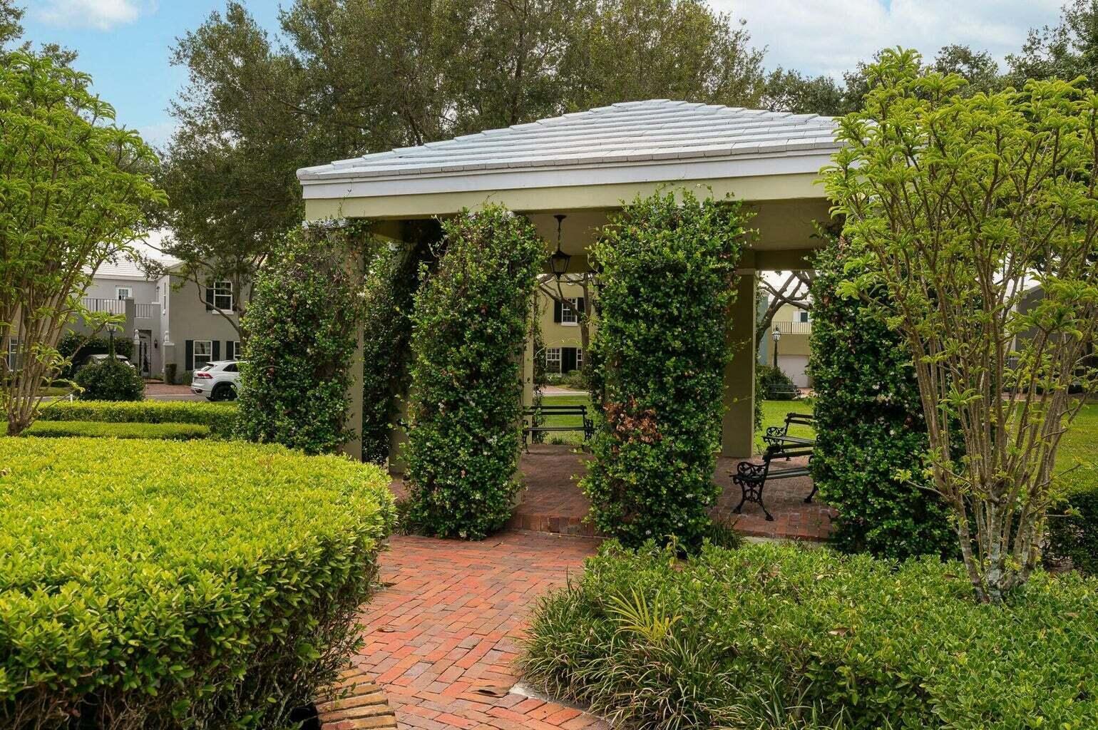 CHARLESTON PLACE - Residential