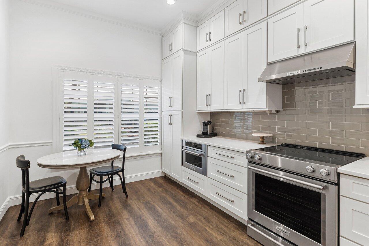 CHARLESTON PLACE - Residential