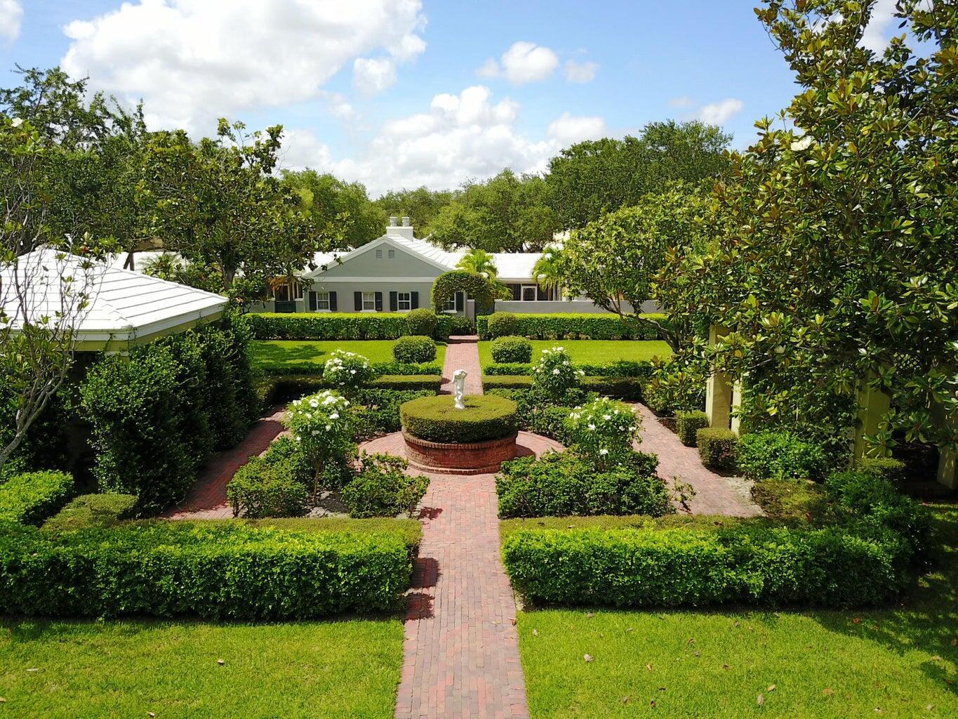 CHARLESTON PLACE - Residential