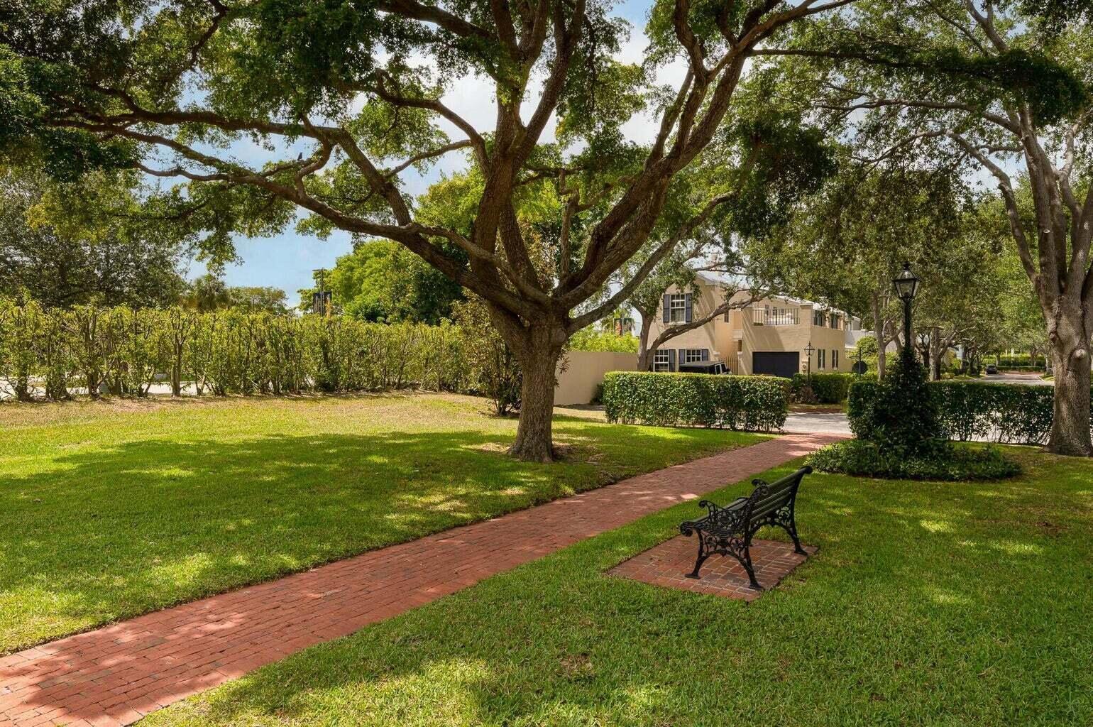 CHARLESTON PLACE - Residential