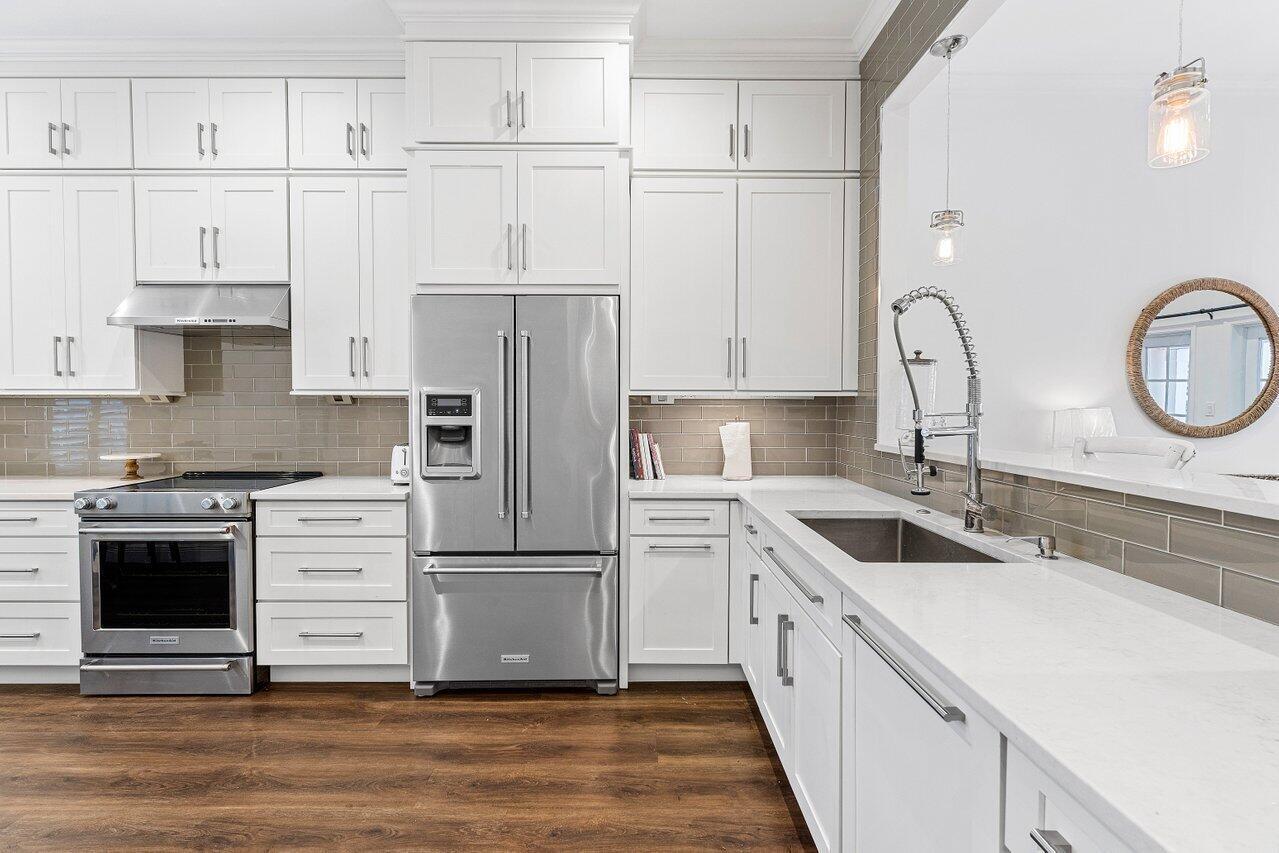 CHARLESTON PLACE - Residential