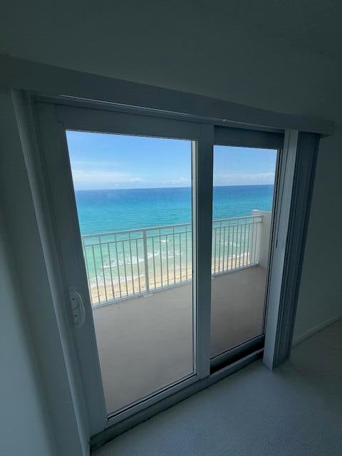 3215 S Ocean Boulevard 911