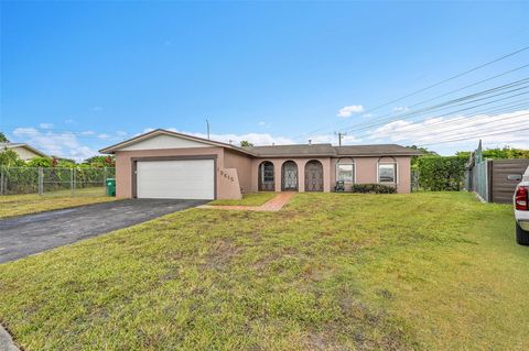 13615 SW 72nd Ter Miami FL 33183