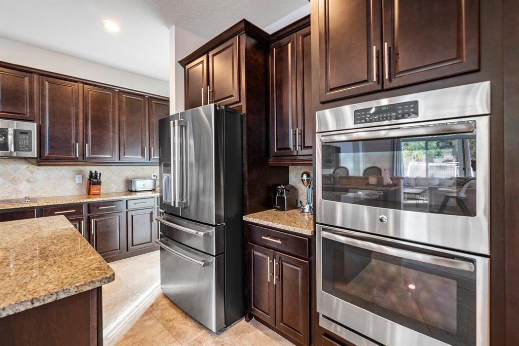 BAYHILL ESTATES - Residential