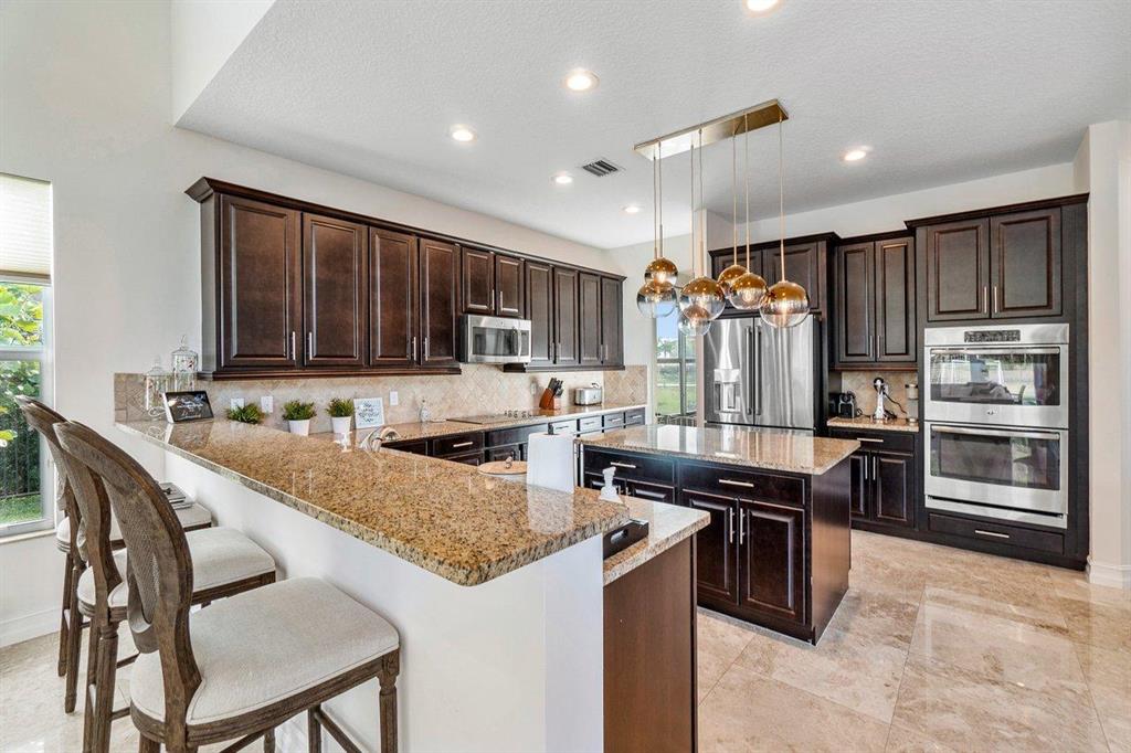 BAYHILL ESTATES - Residential