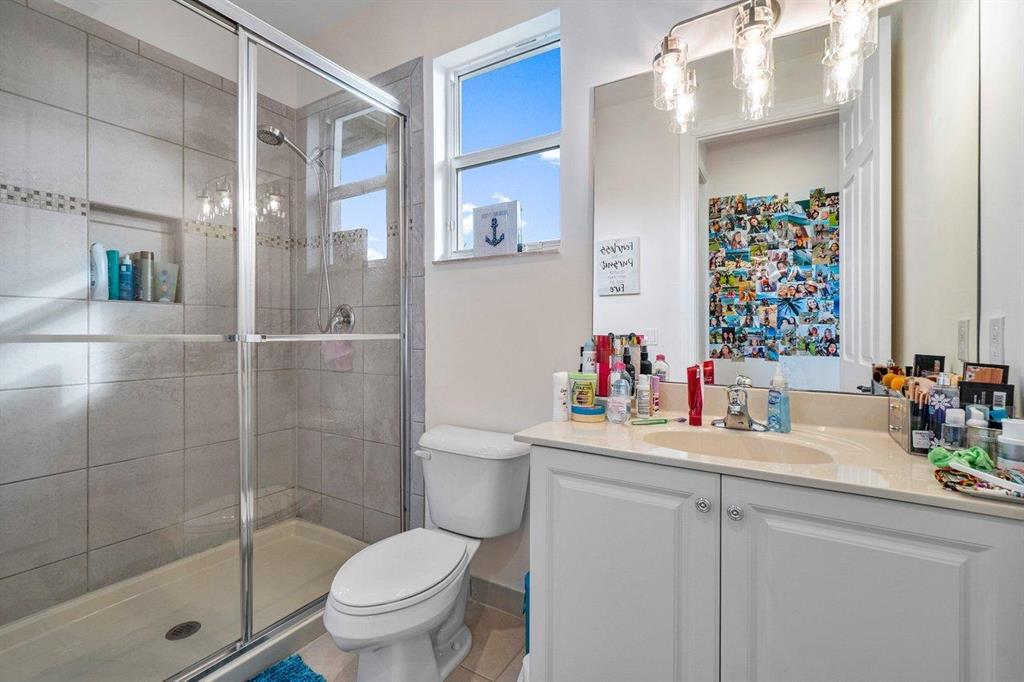 BAYHILL ESTATES - Residential