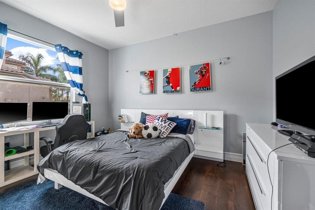 BAYHILL ESTATES - Residential