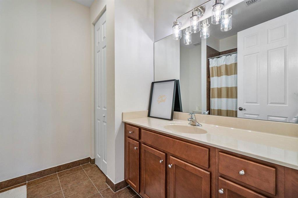 BAYHILL ESTATES - Residential