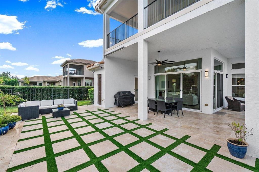 BAYHILL ESTATES - Residential