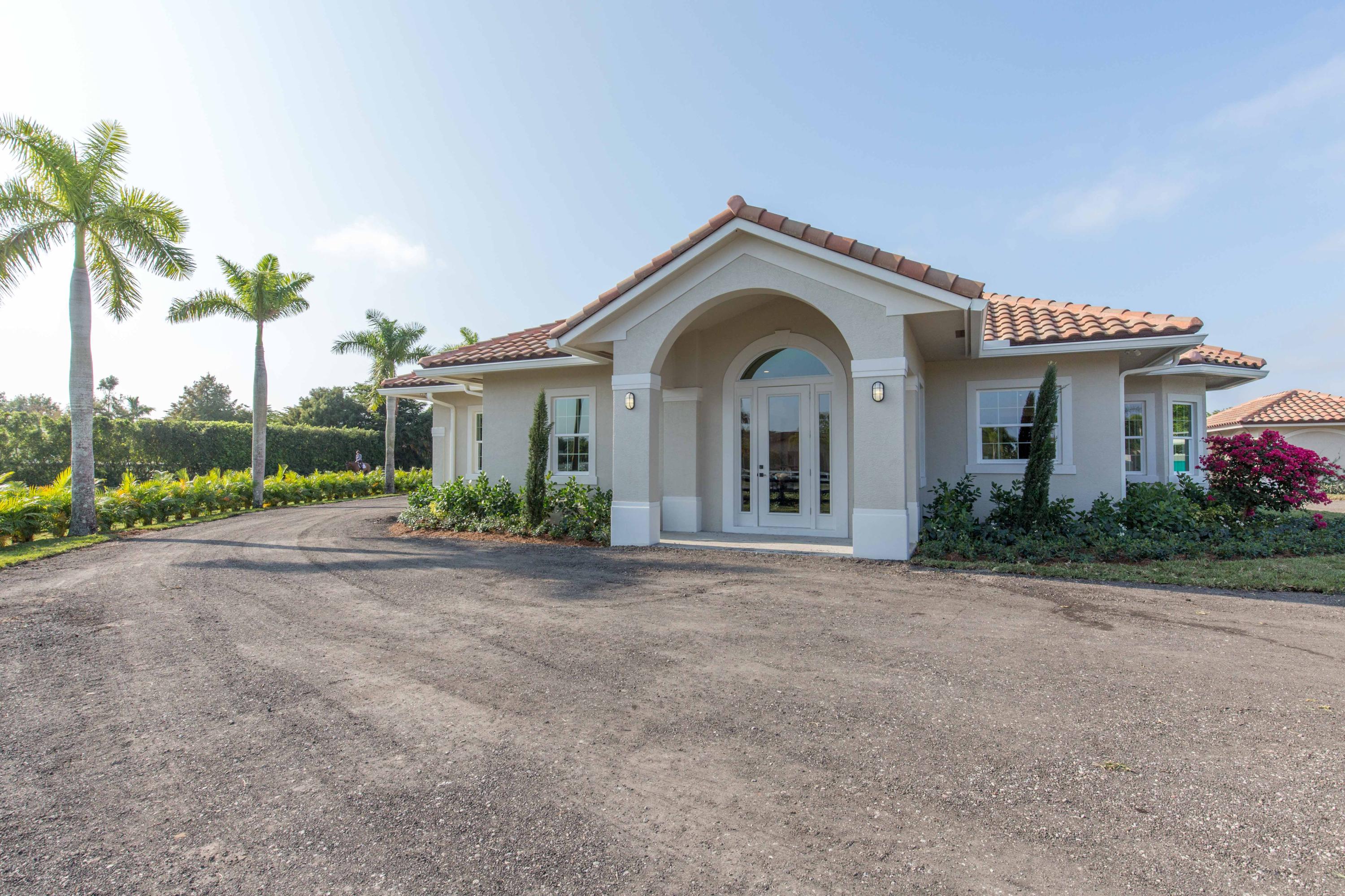 SADDLE TRAIL PARK OF WELL - Residential