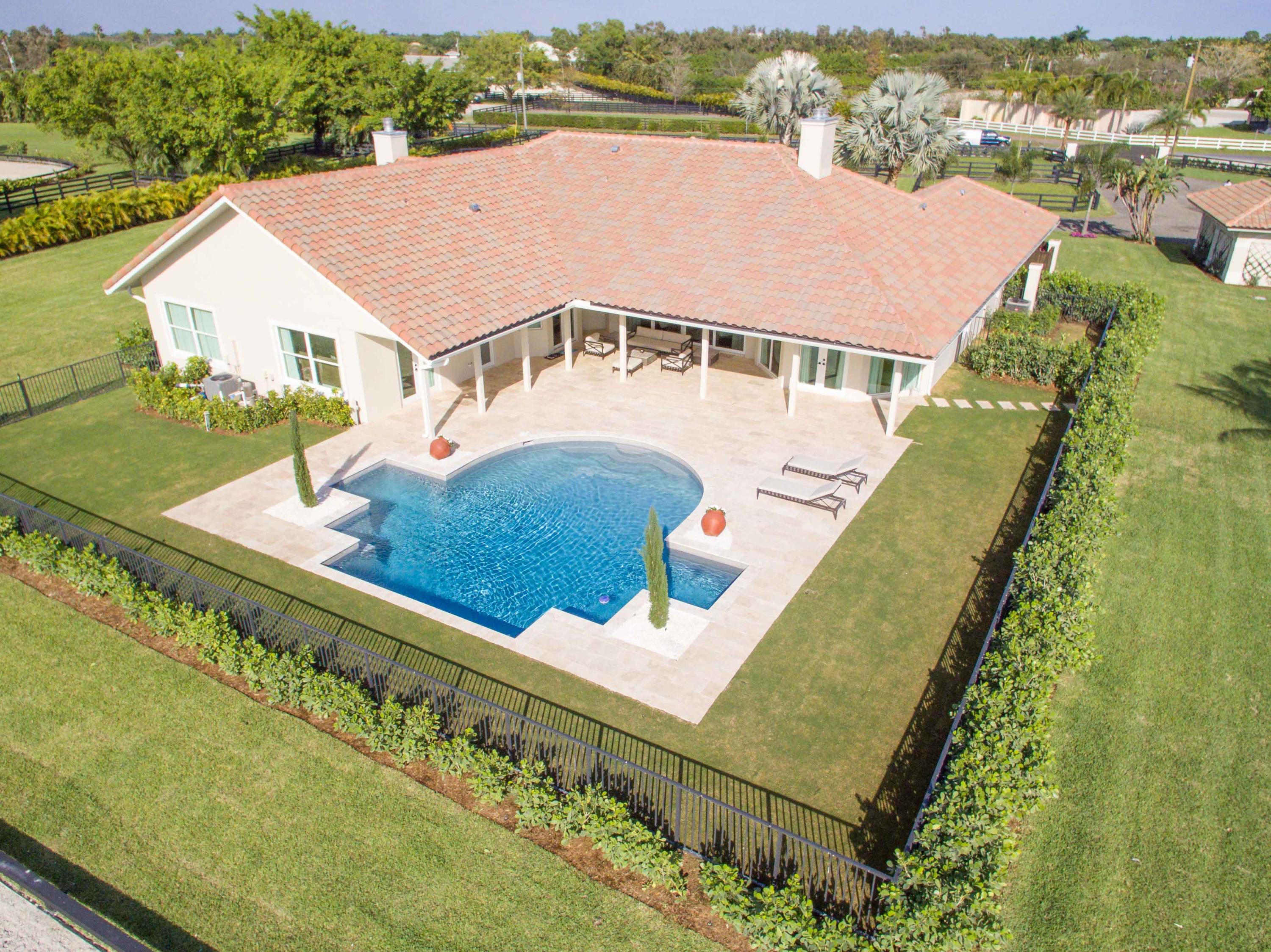 SADDLE TRAIL PARK OF WELL - Residential