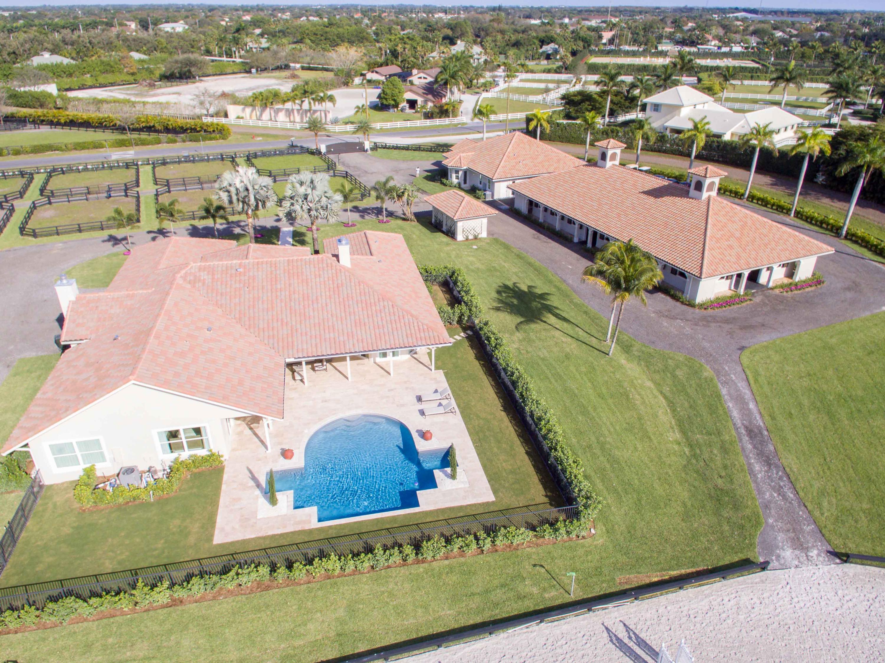 SADDLE TRAIL PARK OF WELL - Residential