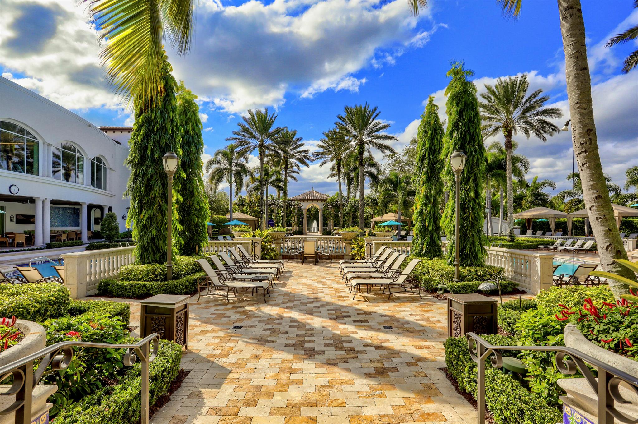 MIRASOL RIVIERA - Residential