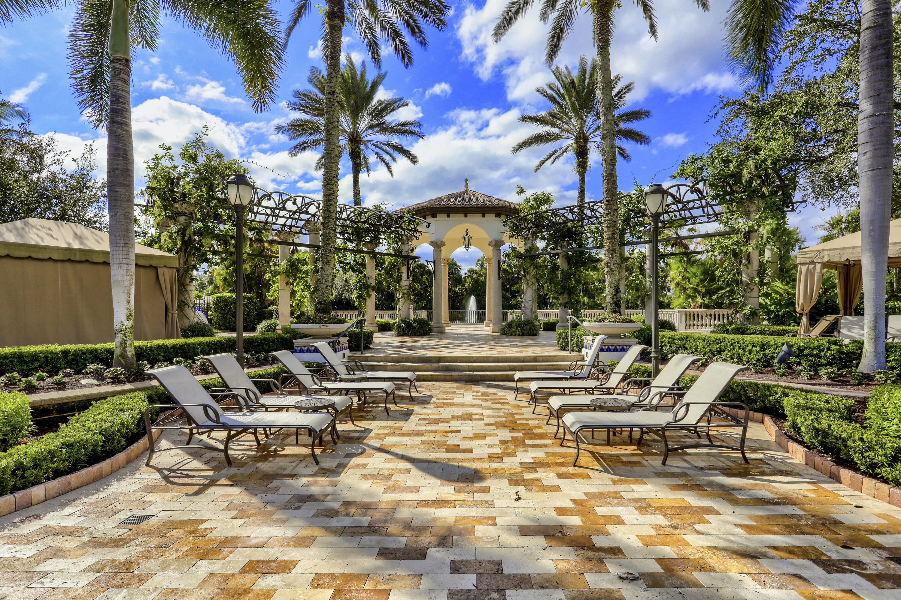 MIRASOL RIVIERA - Residential