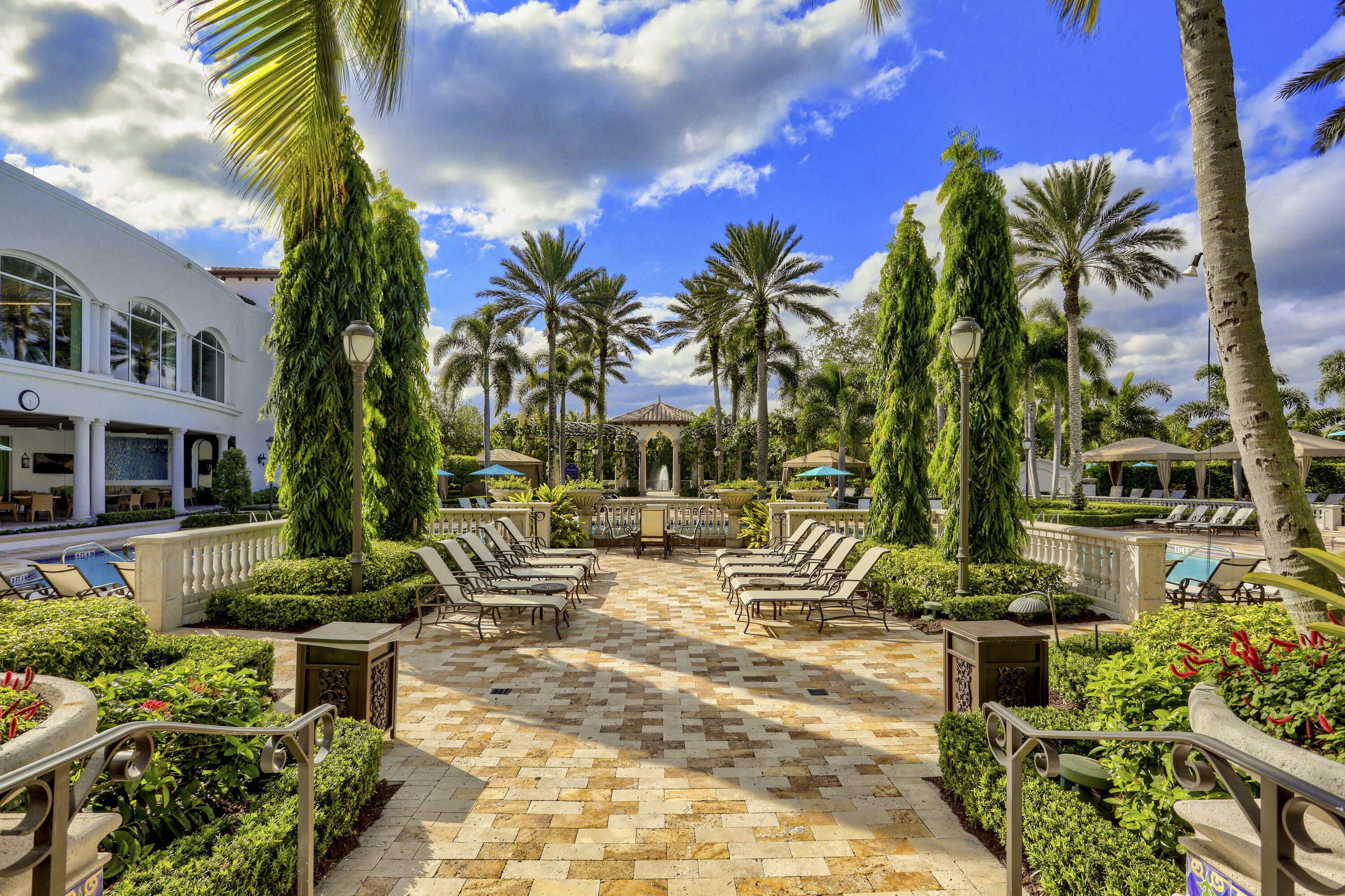 MIRASOL RIVIERA - Residential