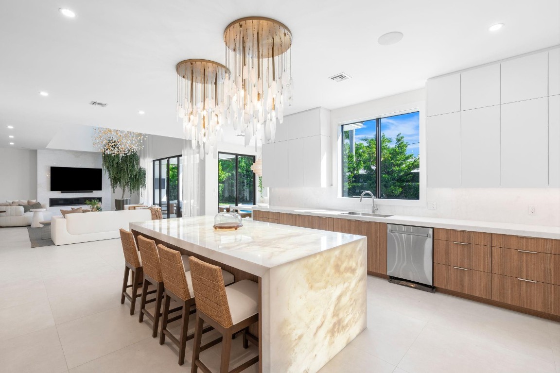 Coral Ridge 21-50 B - Residential