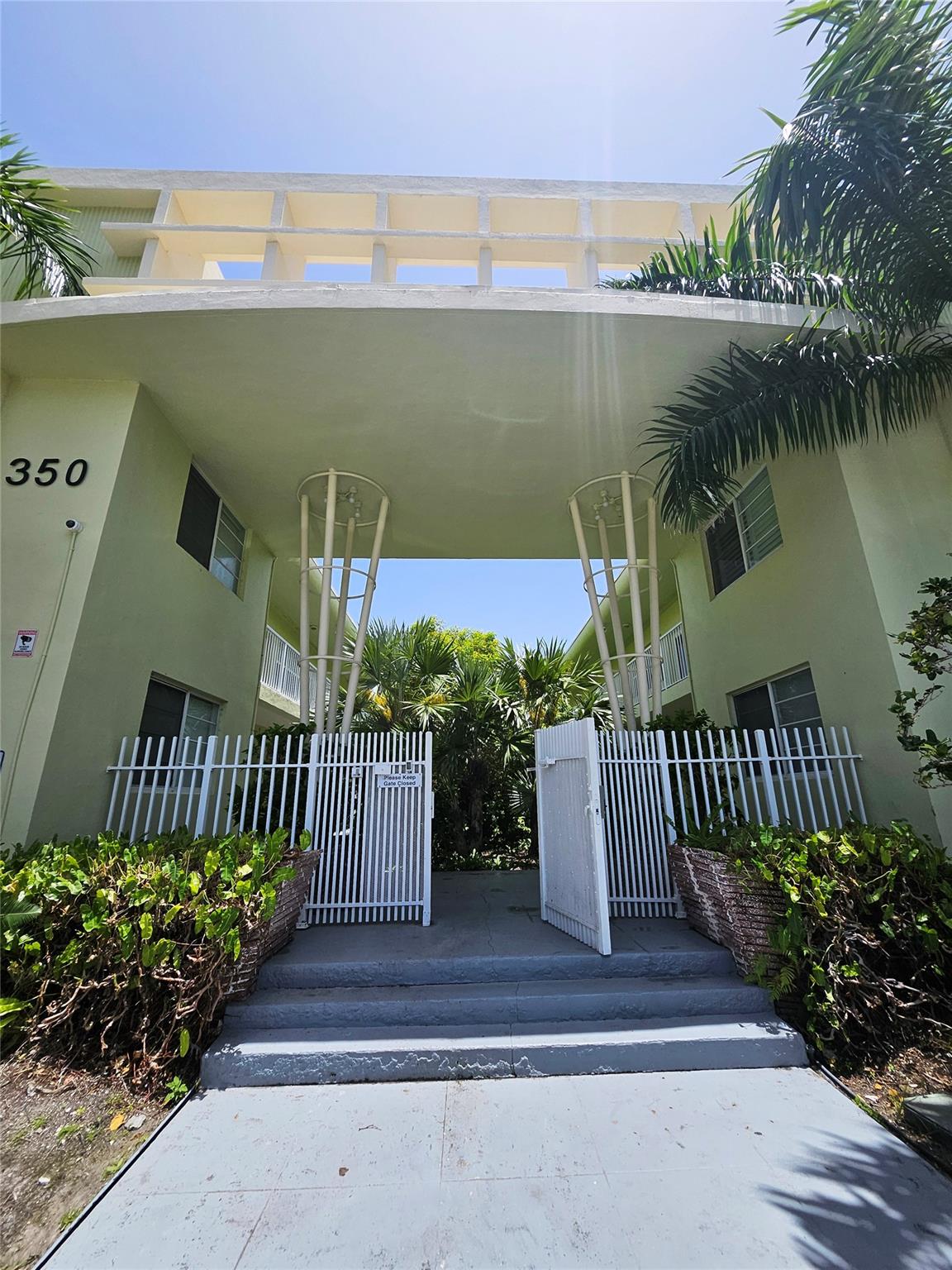 350 S Shore Dr 8