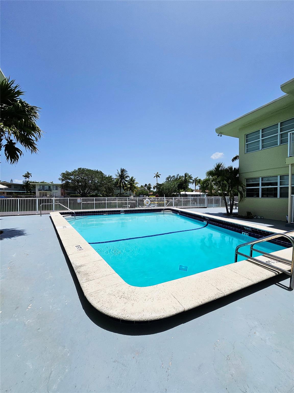 VILLAGES OF NORMANDY ISL - Residential