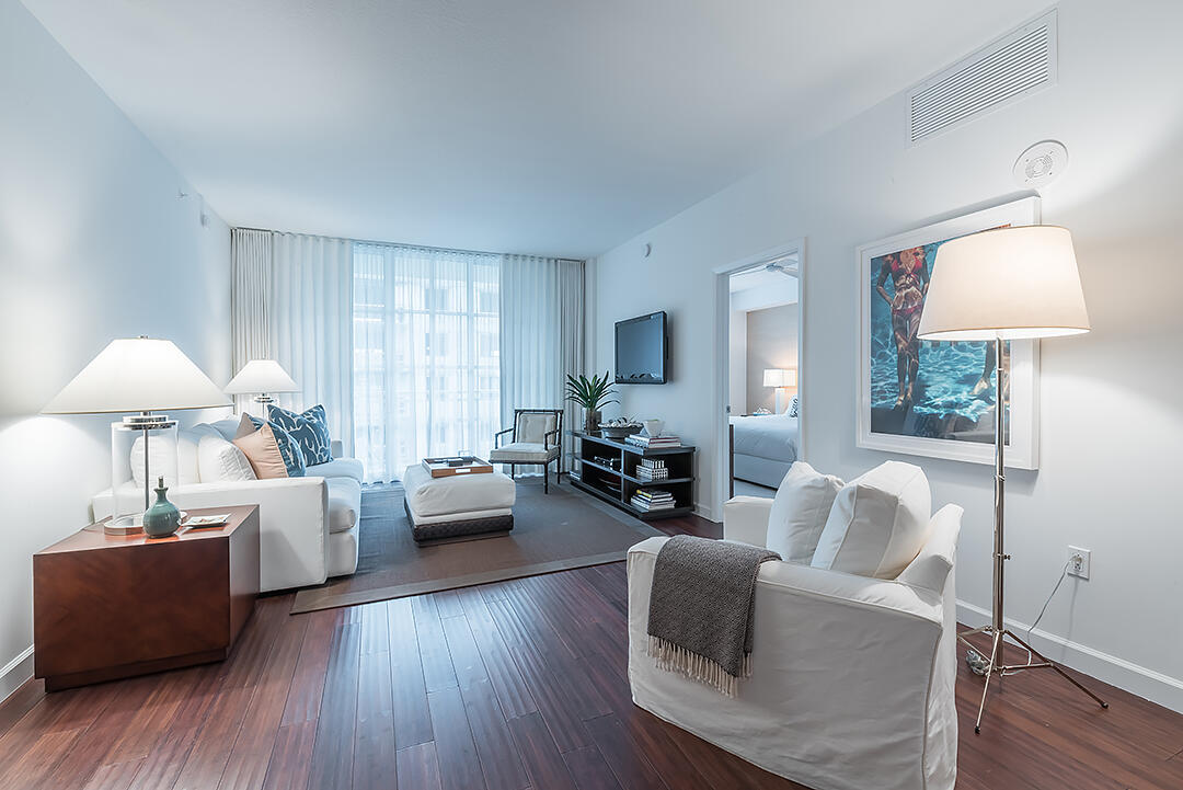 WHITNEY CONDO - Residential