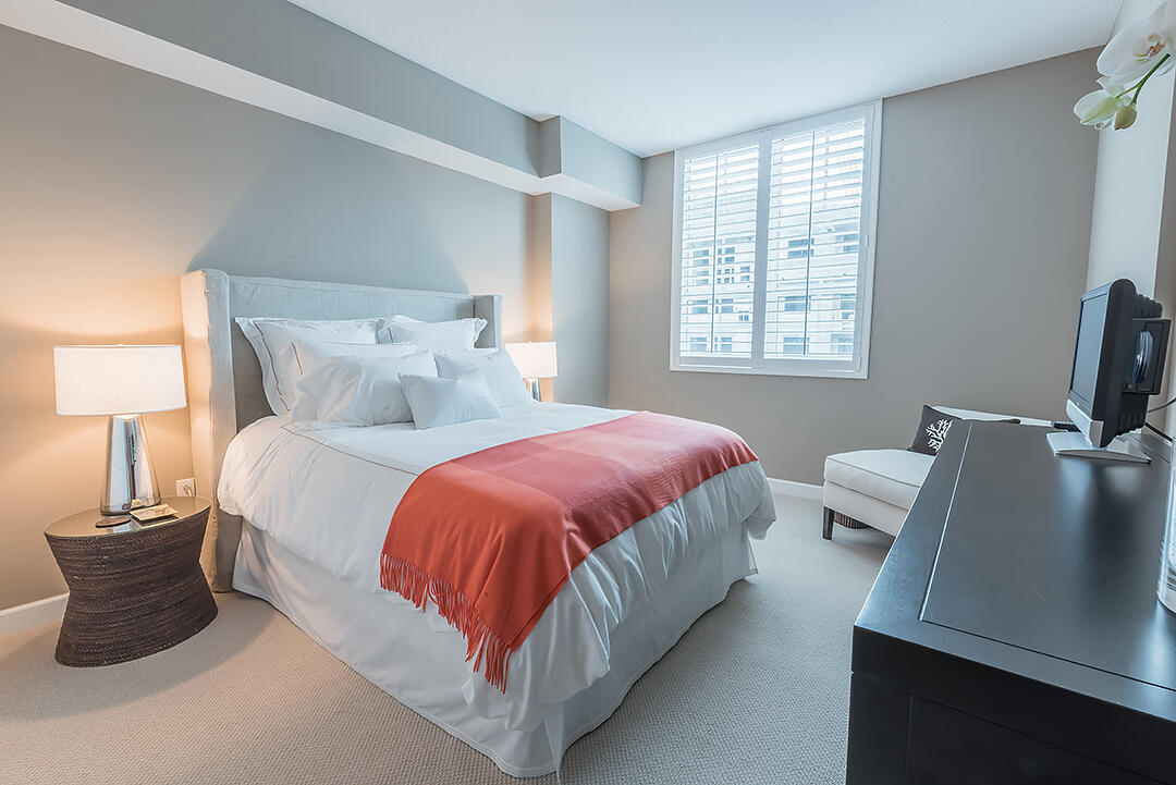 WHITNEY CONDO - Residential