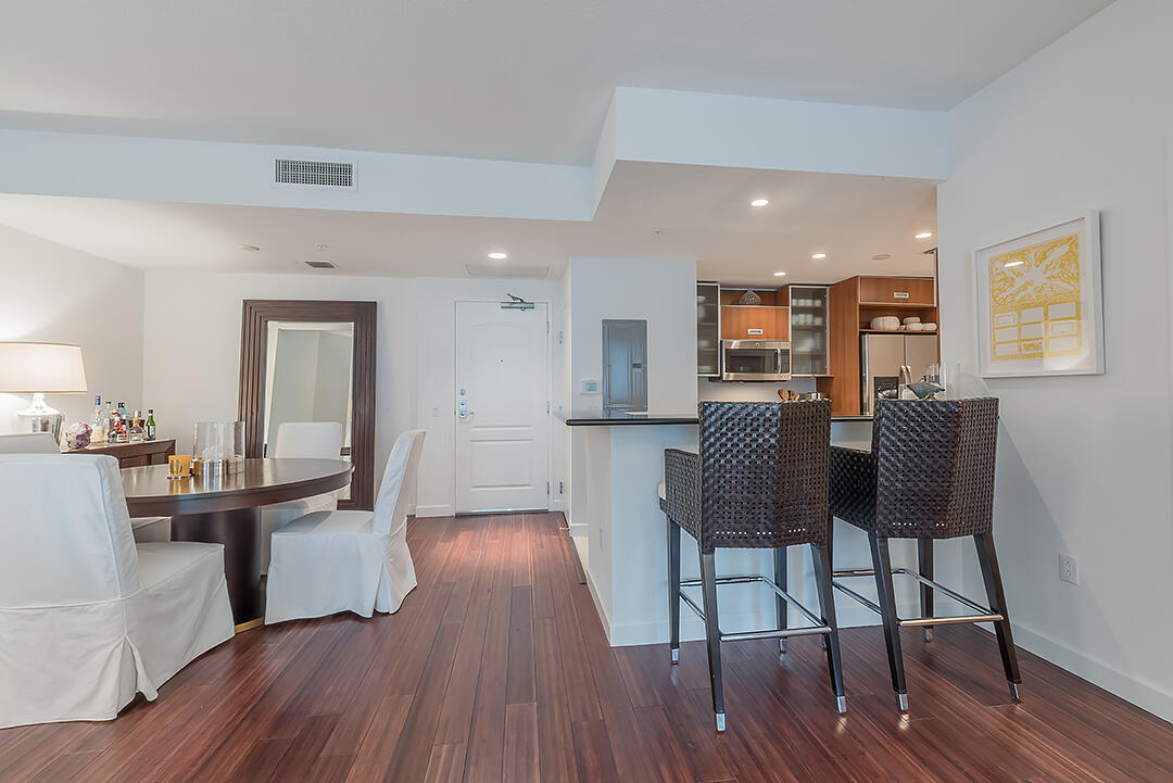 WHITNEY CONDO - Residential