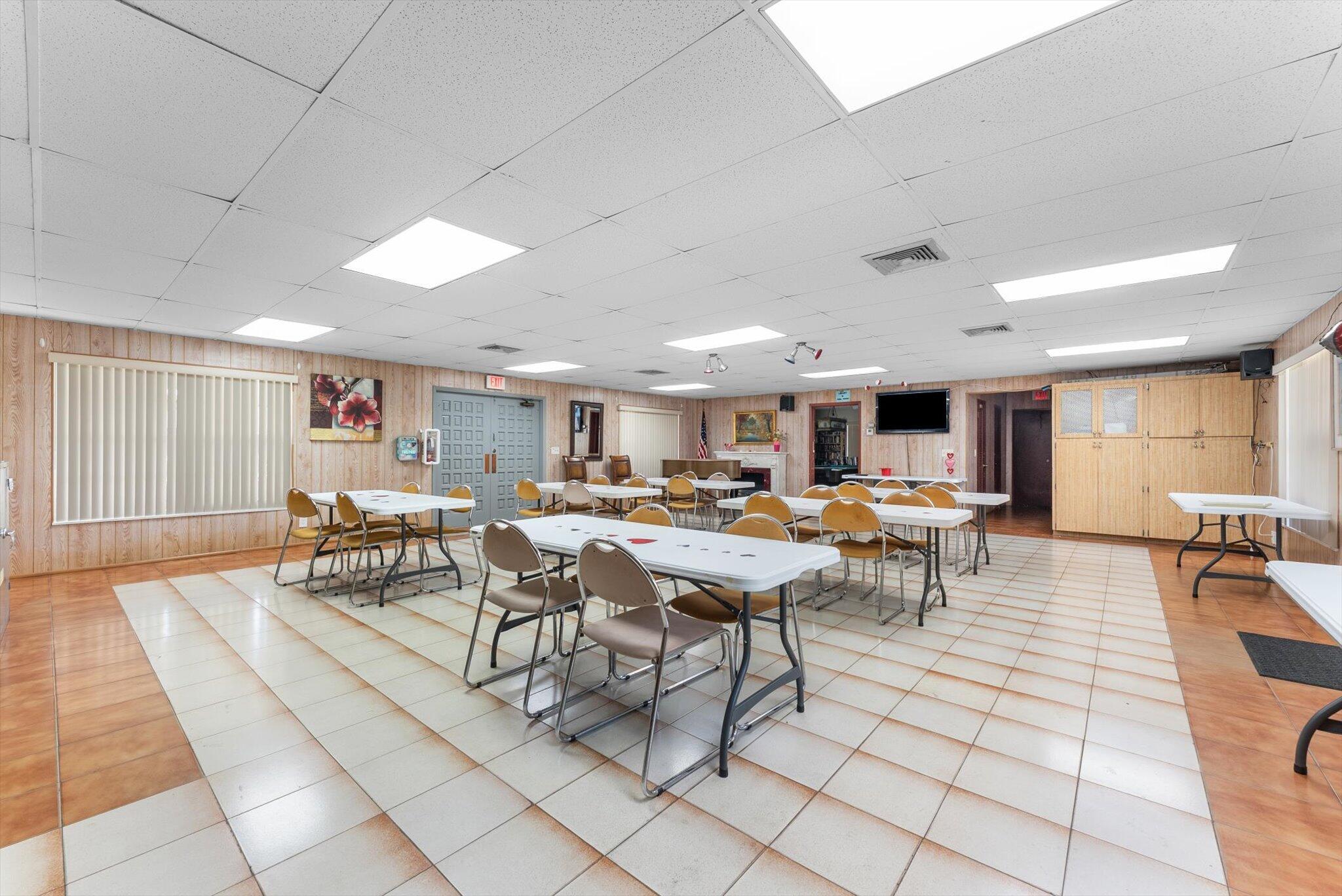 PARADISE VILLAS CONDO - Residential