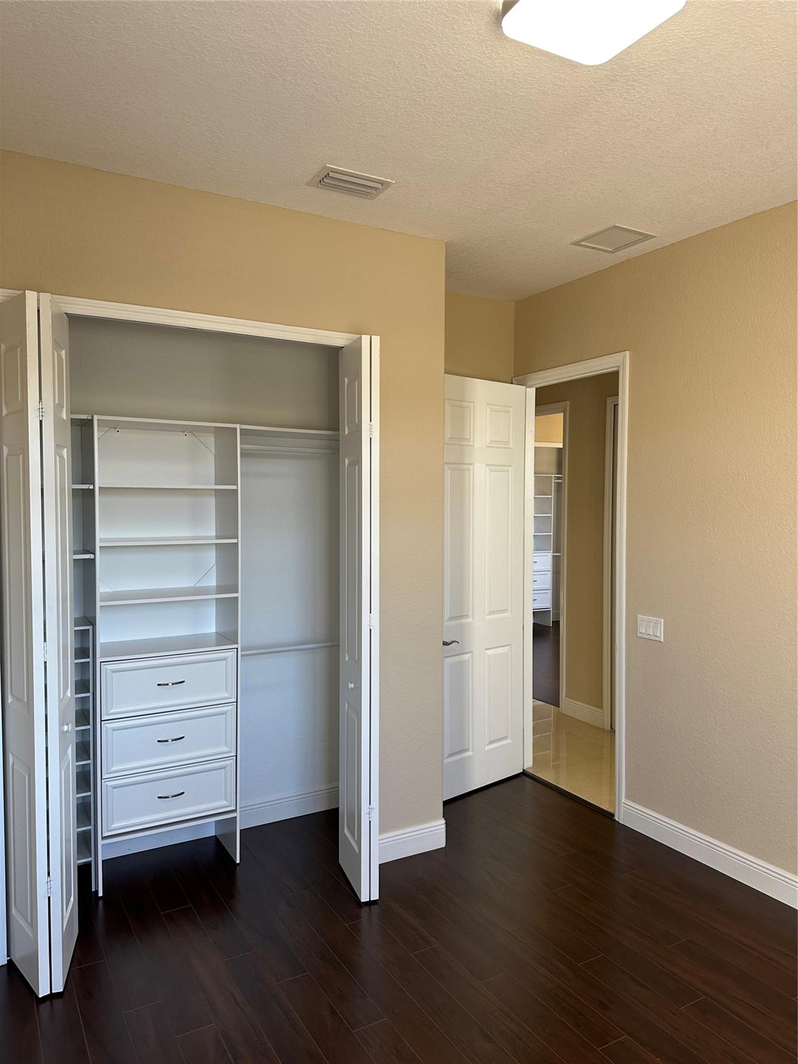 CYPRESS POINTE III AT HER - Residential Lease