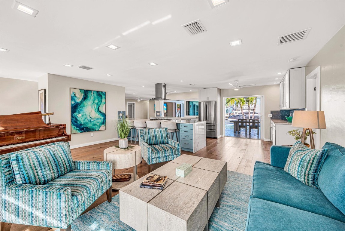 HARBOR VILLAGE SEC F - Residential