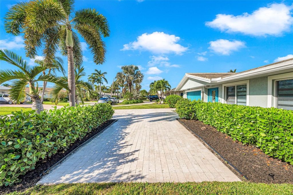 Photo of 2851 9th Street, Pompano Beach, FL 33062 (MLS # F10543592)