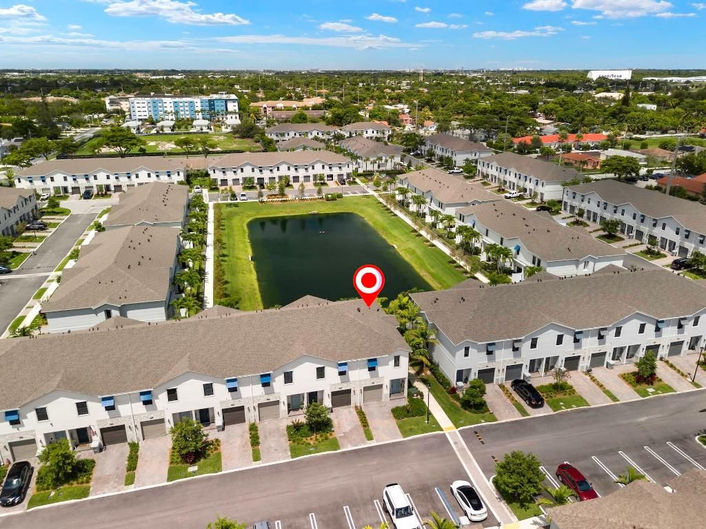 Photo of 353 NW 8th Court, Pompano Beach, FL 33060 (MLS # R11154942)