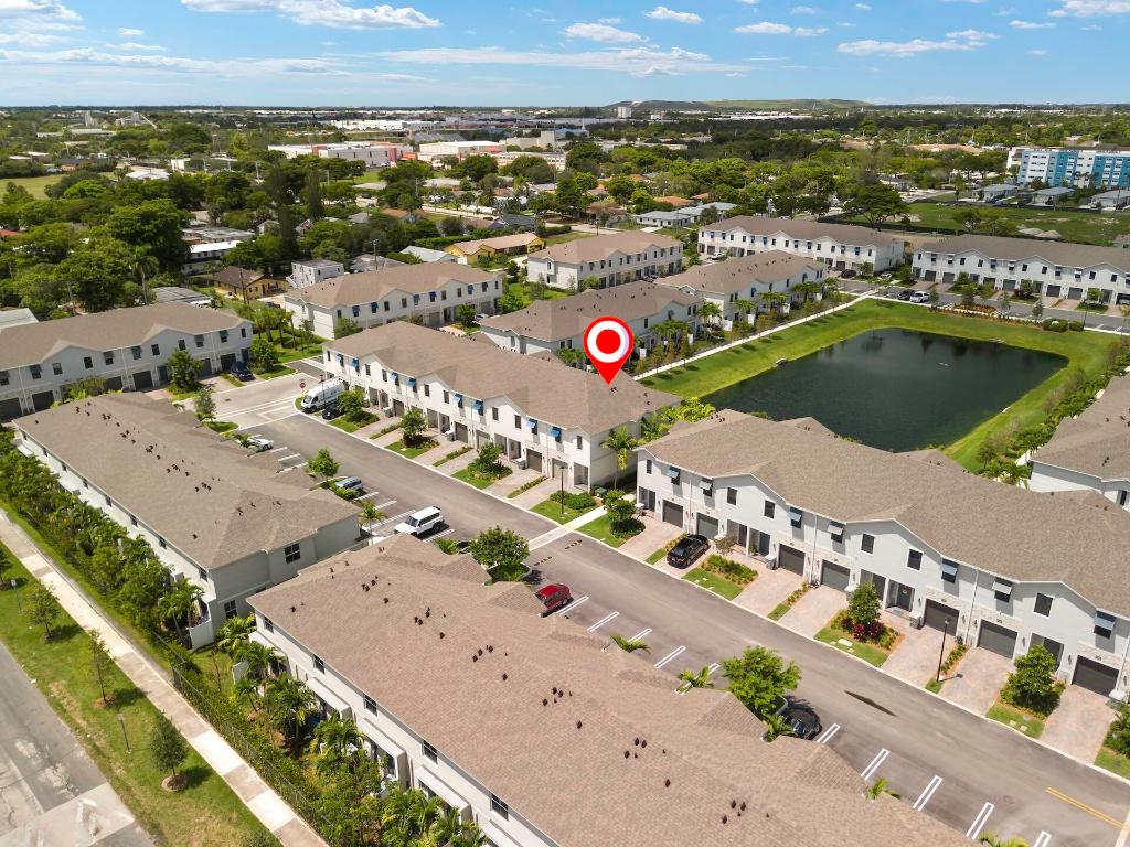 HIGHLAND OAKS - Residential