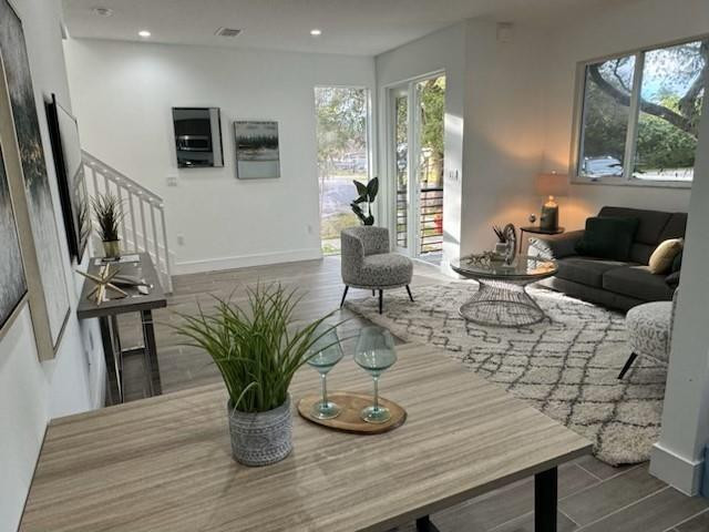 404 SE 22nd Street 3