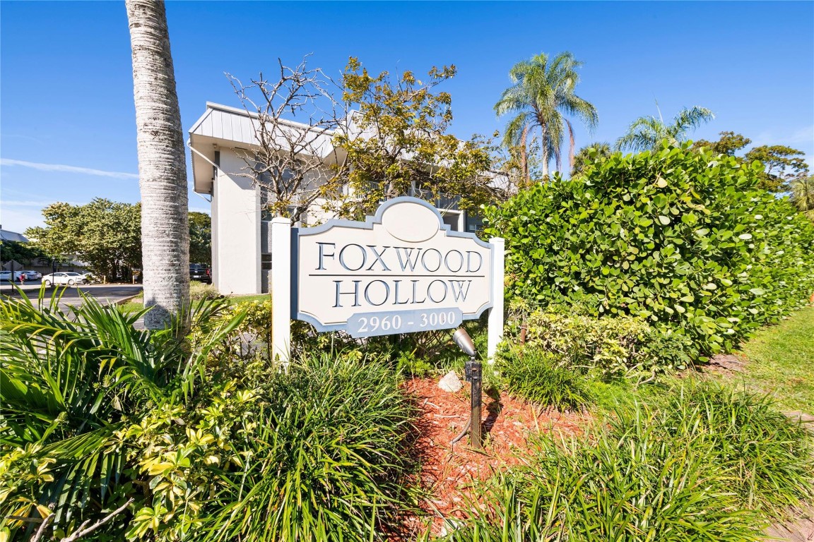 FOXWOOD HOLLOW AT CORAL S - Residential