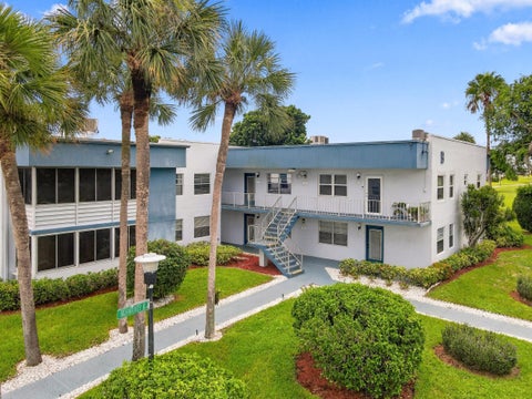 Tiny photo for 74 NORMANDY B, Delray Beach, FL 33484 (MLS # B26087721)
