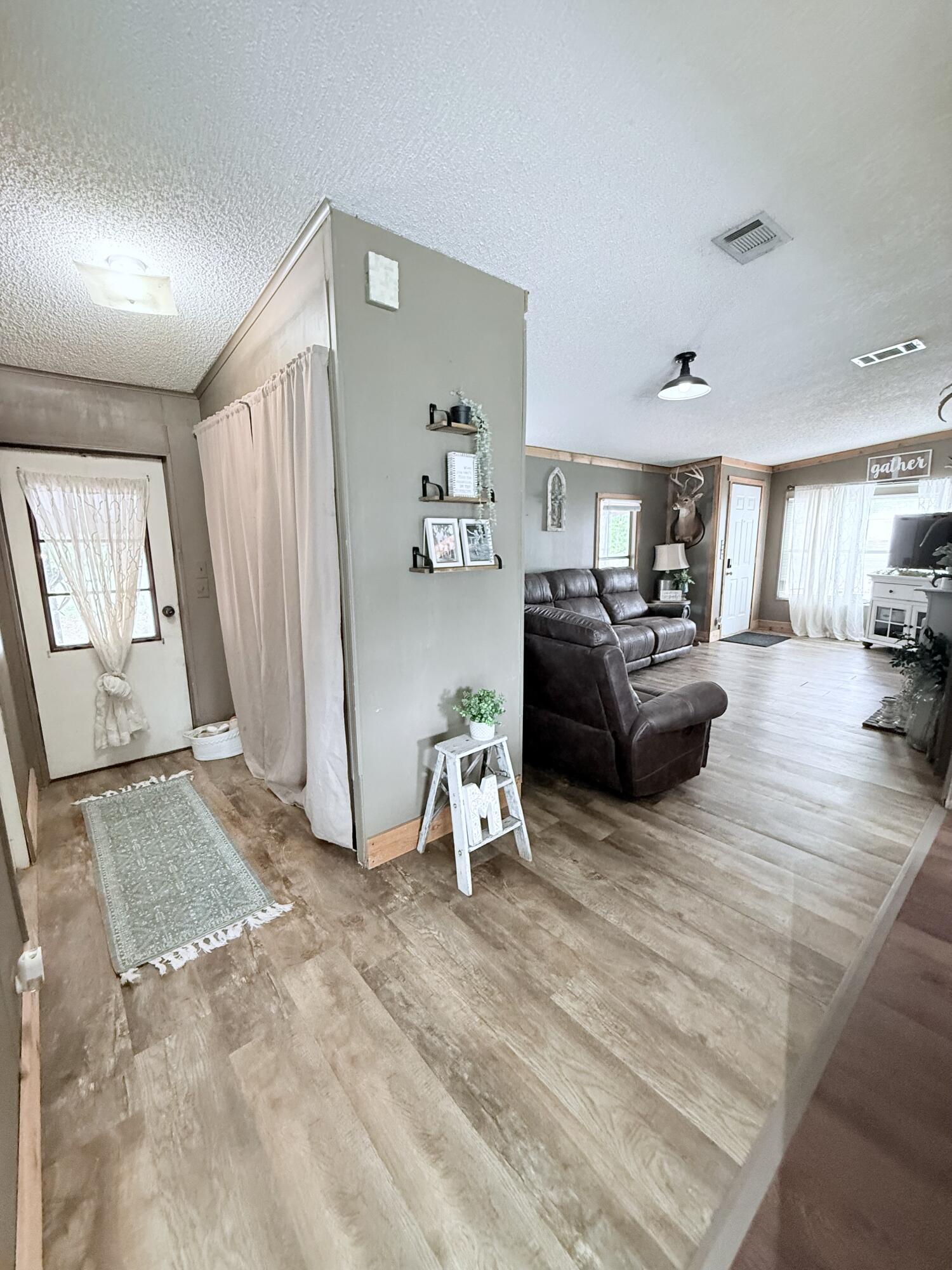 PIONEER ESTATES - Residential